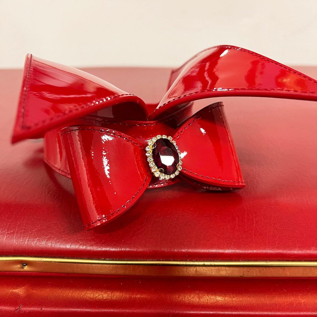 Rouge Meister Collar - Image 3